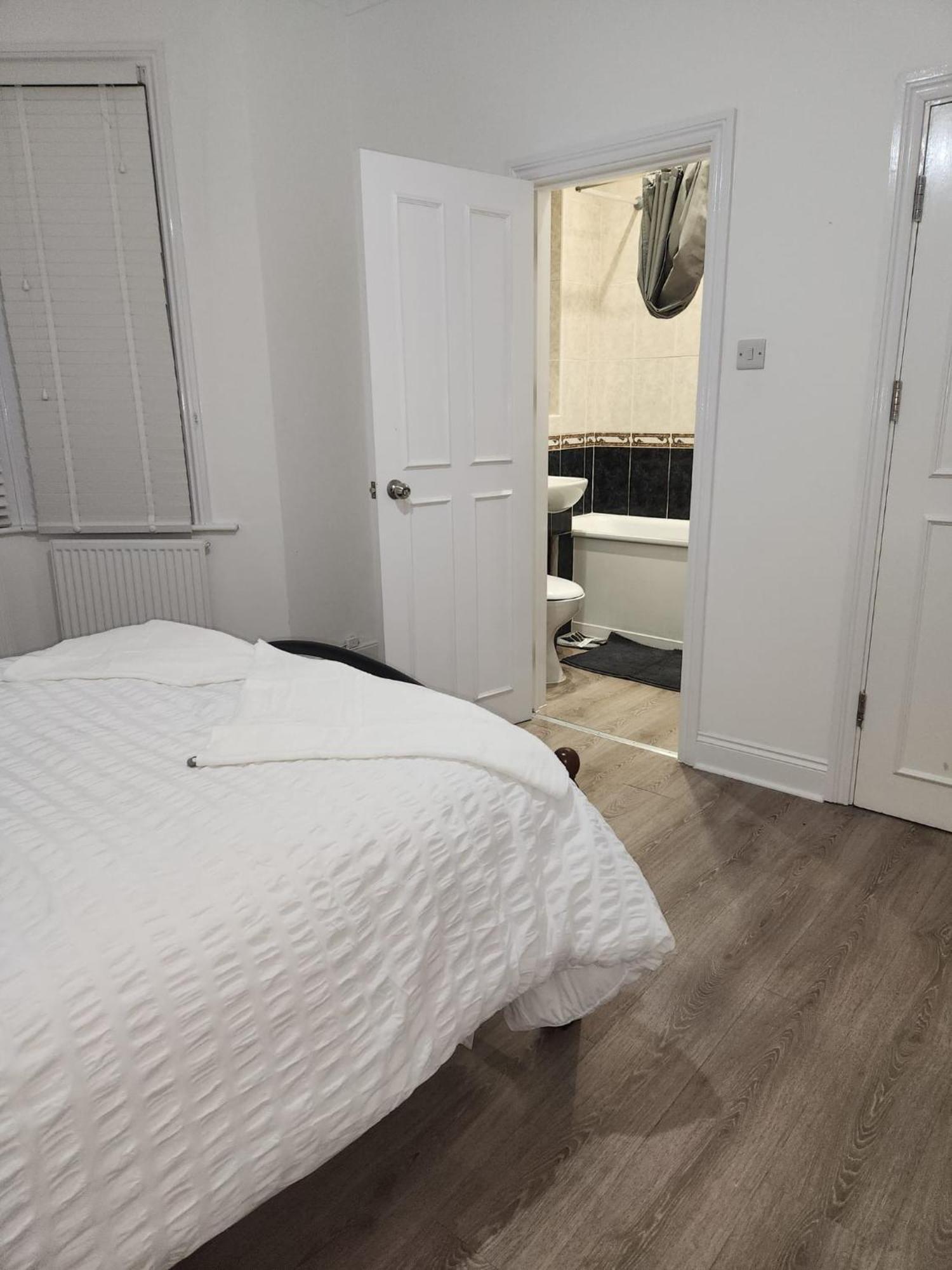 The London En-Suite Ilford Luaran gambar